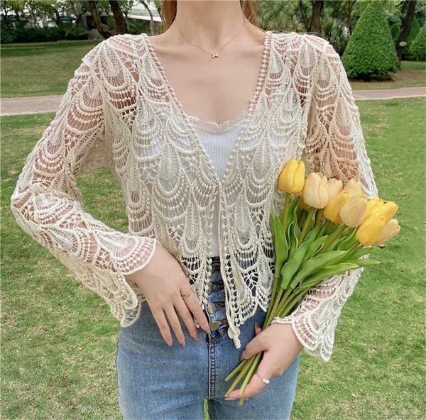 Blusas de mujer Camisas Primavera Verano Blusa de encaje Camisa de protección solar Cardigan Mujeres Sexy Hollow Out Crochet Tops Beach Cover Up Holiday Wear YQ240118