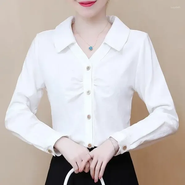Chemisiers pour femmes printemps 2023 coréen femmes blanc décontracté à manches longues bureau dame chemises de base col en V 3XL chemise élégante plis hauts