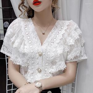 Vrouwen Blouses Lente Franse Sexy Tops Ruche Stiksels Shirt Vrouwelijke V-hals Holle Kant Voor Vrouwen Korte Mouw Gehaakte Blouse 14175