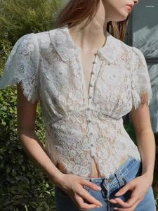 Blans des femmes Summer 2024 Femmes Lace Slim Blouse Single Breasted Short Sleeve Coll-Down Lady Hollow Out Shirt White Irregular Hemir