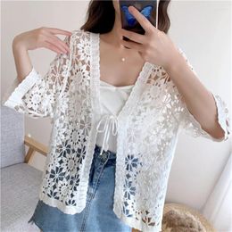 Blouses pour femmes Blouse de dentelle Summer Holidi Kimono Cardigan Femmes Open Stitch Crochet Shirt Thirts Suncreen Shirts Blusa féminina