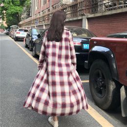 Blouses Femmes Vintage Rouge Noir Plaid Long Cardigan Top Femmes Printemps Automne Casual Manches Lâches Maxi Chemise Style Coréen Lady Manteau D'été