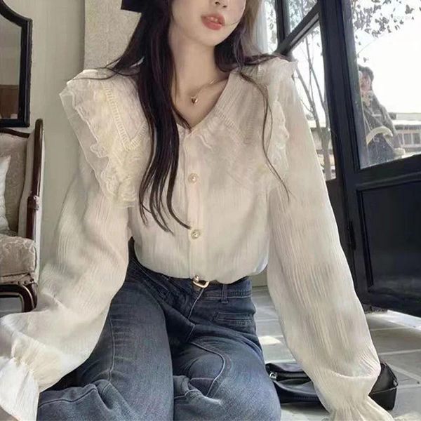 Blouses pour femmes Blouse en mousseline de soie 2024 Spring Summer Summer mince collier en dentelle à manches longues Boutons chics de chemises