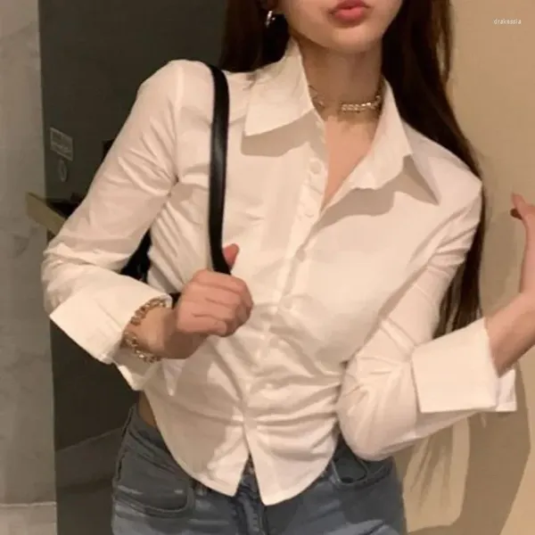 Blusas de mujer Camisas blancas Mujer Estilo coreano Botones Pliegues Slim Fit Crop Tops Mujer Chic Todo fósforo Diseño diario Oficina Manga larga