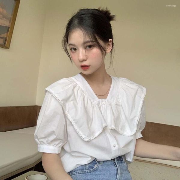 Blusas de mujer Camisa blanca de manga corta Diseño de verano Sense Niche 2023 French Chic Doll Collar Puff Sleeve Top Ropa informal