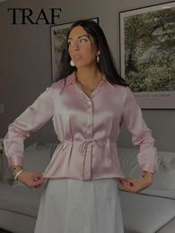 Blouses de femmes Fashion Fashion Spring Casual Shirt Pink Town-Down Colliers Longs à lacets Décorer les poitrines célibataires