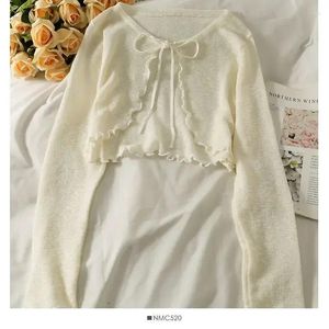 Blouses pour femmes Cardigan frénum et haut de gamme Lacet à manches longues crop top femelle chemise élégante vestiment