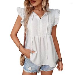 Blusas de mujer Camisas de mujer Blusa de jacquard de color sólido de verano Diseño calado Decoración de encaje Cuello en V Manga de mariposa Suéteres delgados Top