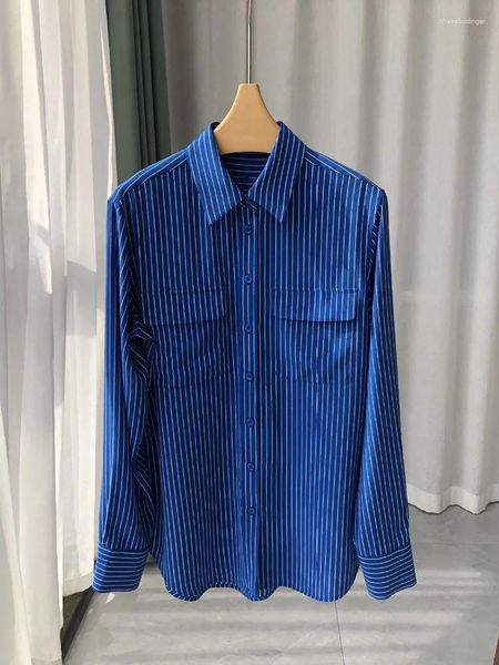 Blouses pour femmes Stripes en soie Blue Shirt Cold-down Cold-ond Femed Female Double Pockets Long à manches longues 2024 printemps