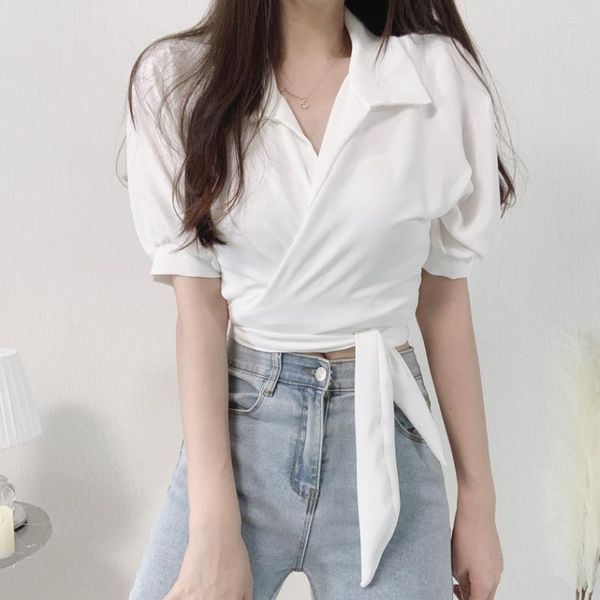 Blusas de mujer Sólido Coreano Chic Verano Francés Cuello en V Cinturón Cinched Cintura recortada Camisa blanca Top Ropa de mujer