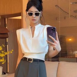 Blouses pour femmes Femmes Col V Style coréen Élégant Chic Blanc Chemises sans manches Noir Crop Tops Bureau Old Money Esthétique