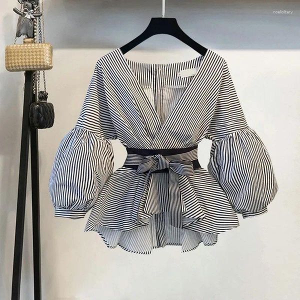 Blouses Femmes Femmes Chemise Blanche Rayée Surdimensionnée Chemisier Élégant Automne Vêtements Style Coréen Joli Top Automne Vêtements 2024 Manches Longues Ni