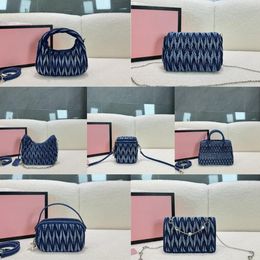 Sac fourre-tout en denim bleu féminin concepteur classique miui sac cowboy sac de seau en cuir de haute qualité luxe crossbody capacine sac emballage de luxe