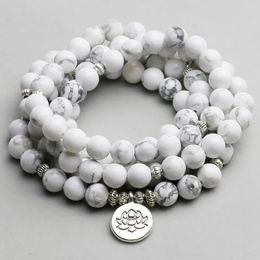 Pulsera de mujer Cuentas de howlita blanca con OM Buddha Charm Yoga Pulsera para hombres 108 Mala Collar Drop Stone Jewelry 240320
