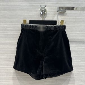 Damesmerk dezelfde stijl shorts 2024 NIEUWE Spring Summer Fashion Designer Women Trousers 0321-17