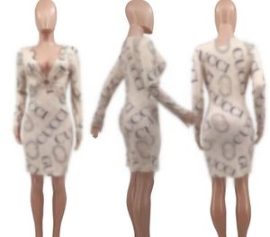 Dames casual jurk 2023G Zomer Dames Casual mode print sexy uitgesneden lange mouwen V-hals jurk