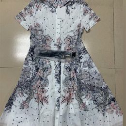 Damescasual jurken zijn trendy en modieuze uitklautingen nr. 4421