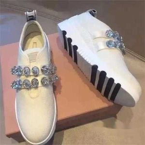 Chaussures décontractées pour femmes incrustées de chaîne de diamant chaussures plates décoratives été shopping en plein air voyage chaussure de sable décontractée