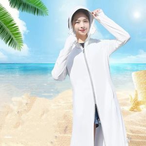 Mabillage des femmes 2024 Nouveau UV Long Thin ScrEc Scream Ice Silk Hooded Sun Protective Vêtements Anti-UV et Anti-Mosquito Luxury Sun-Protective Clothing