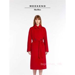 Manteau manteau manteau moteur de mode manteau moteur de mode week-end max maras 2024 printemps / été nouveau produit femme double bouton cachemire coat