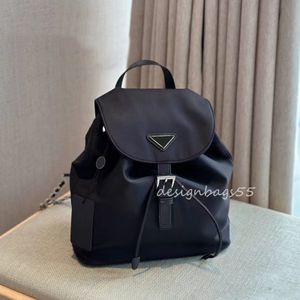 Petit sac à dos de créateur pour femme noir, tendance et durable : sac à bandoulière de luxe en nylon pour étudiantes