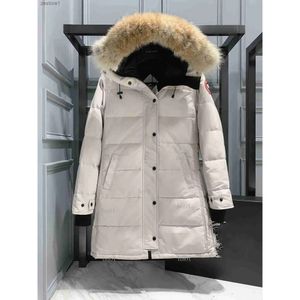 Designer de femmes Canadian Goose Version mi-longueur Doudoune Parkas Hiver Épais Manteaux Chauds Femmes Coupe-Vent Streetwear839