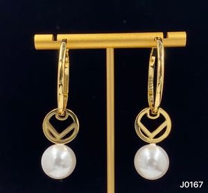 Boucles d'oreilles créoles de créateur pour femmes Pendentif perle Créateurs de bijoux de mode Diamants Boucles d'oreilles créoles en or Luxe Unisexe F Leeter Boucles d'oreilles Goujons Cadeaux FER6 --02