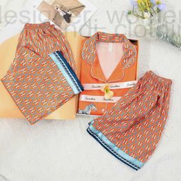 Pyjama de créateur pour femmes Summer h Ma Orange Ice Silk Printemps et Automne Haute Beauté Mince Instagram Trois Pièces Ensemble D'ameublement 0g70 24X9