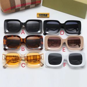 Lunettes de soleil de créateurs pour femmes pour ombrages extérieurs, lunettes de soleil pour femmes à la mode et classiques, lunettes luxueuses pour femmes, couleurs mixtes, logo triangle en option