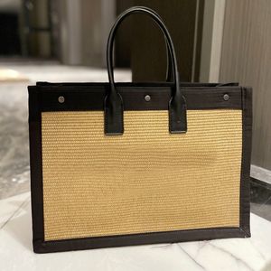 Sac à bandoulière sous les bras pour femmes Sacs de plage simples Sac à provisions en lin et en cuir Paille Qualité Top Designer Fourre-tout Sacs à cassette