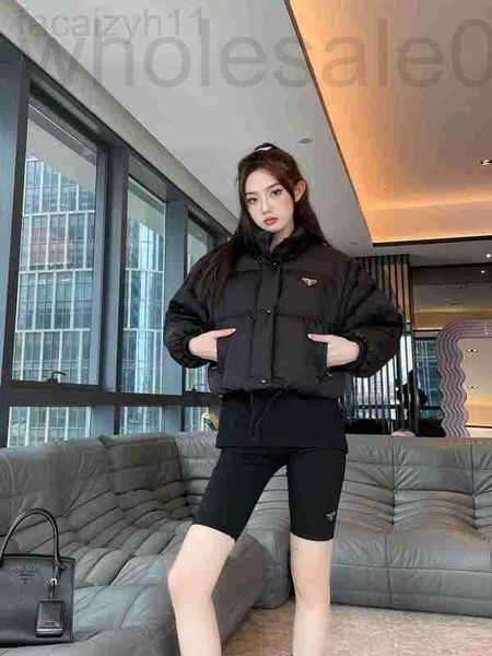 Vestes de créateurs Parkas pour femmes P Nouveau classique Triangle Label Sleeve Remplissage amovible Plein et chaud Manteau de coton à pain court SNZG OBNZ