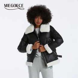 Donsparka's voor dames MIEGOFCE 2023 wintercollectie Comfortabele schapenvacht jas met lange mouwen, imitatiebont stiksel, gewatteerde jas Warme damesparka D23797 231123