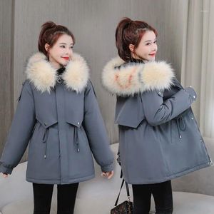 Vestes chaudes pour femmes de Parkas Femmes Femmes Coton court Vêtements rembourrés PLUS Taille S-4XL Manteaux Dames Fourrure Doublure Bureau Lady Parka