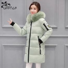 Parka da donna in piumino UHYTGF 2023 Cappotto invernale da donna freddo di media lunghezza Giacca imbottita con cappuccio Grande collo di pelliccia Calore Capispalla da donna 231120