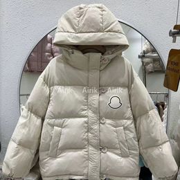 Parkas en duvet pour femmes, vêtements d'extérieur pour femmes, veste de créateur maya, doudoune d'hiver pour femmes, épaisse à manches longues, veste avec badge lettre, chaude, coupe-vent, à capuche, décontractée, polyvalente