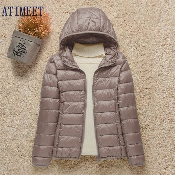 Parkas en duvet pour femmes femmes mince doudoune blanc duvet de canard vestes ultra-légères automne et hiver manteaux chauds vêtements d'extérieur portables 220926