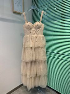 Vestido de mujer 2023 primavera/verano nuevo vestido de diseñador de moda europeo con cuentas bordado de la industria pesada vestido de tirantes colgantes