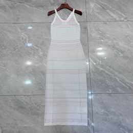 Robe de la robe de femme Modèle de gradient de gradient sans manches robe en tricot élastique