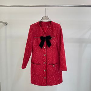 Damesjurken rode kleur mini-jurk met lange mouwen en v-hals met pailletten
