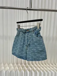 Marque de mode élégante de poche élégante 2024 Shorts de lettre de denim pour femmes