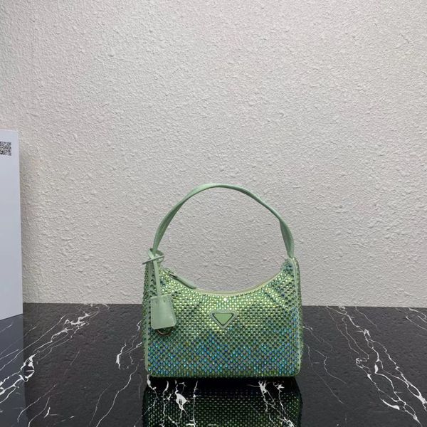 Bolsillo de vagabundo clásico de diseñador de moda para mujer con cartera de bolso de diamantes Nuevo bolso de axila clásico de color sólido con la mejor caja