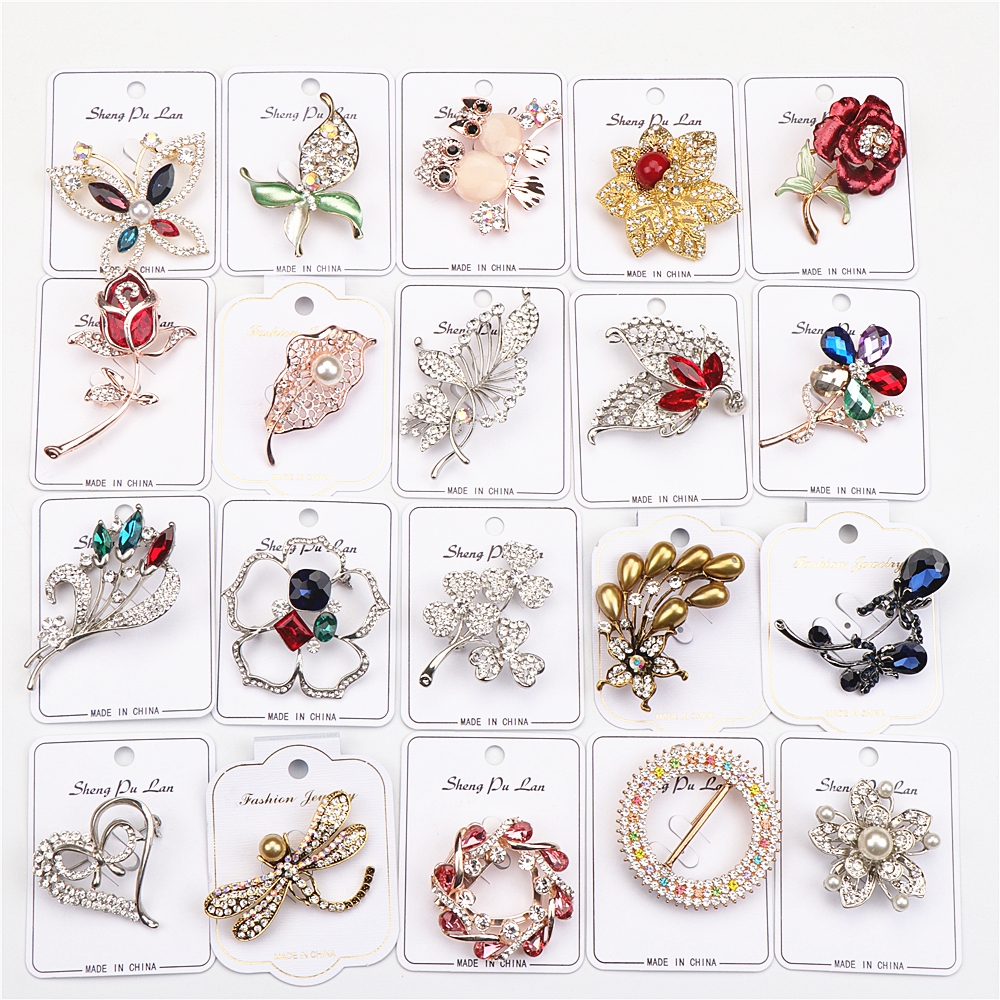 Women's Fashion Pins Exquisite Flower Animal Rhinestone Metal Brooches For Party Gift Jewelry Mix Style Send Random