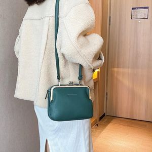 Bolsos de mano a la moda para mujer, bolso cruzado para teléfono, estilo coreano, bandolera con cierre tipo beso A M1936, 2021