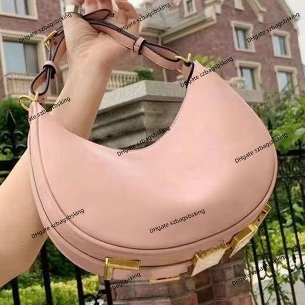 Sac à main à la mode pour femmes sacs à bandoulière à bandoulière 90% à chaud vendant en gros en cuir en cuir un demi-mois sac fourre-tout français luxe portable portable sac à main