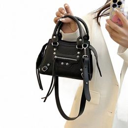 Vrouwen Fi Handtas Mooie Dame Crossbody Elegante Pu Lederen Bakken Een Schouder Handtassen Winkel Klinknagel Rock Stijl Tassen c2FJ #