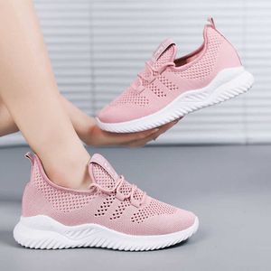 Dames vliegend weven kleine witte schoenen lente en herfst nieuwe casual Koreaanse veelzijdige sportsingle voor kinderen