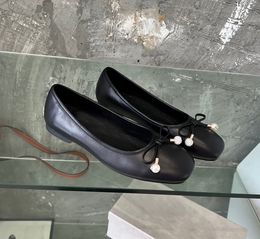 Chaussures formelles pour femmes à fond plat et bout rond danse sexy en cuir de créateur en option chaussures confortables EU35-39 avec sac à poussière
