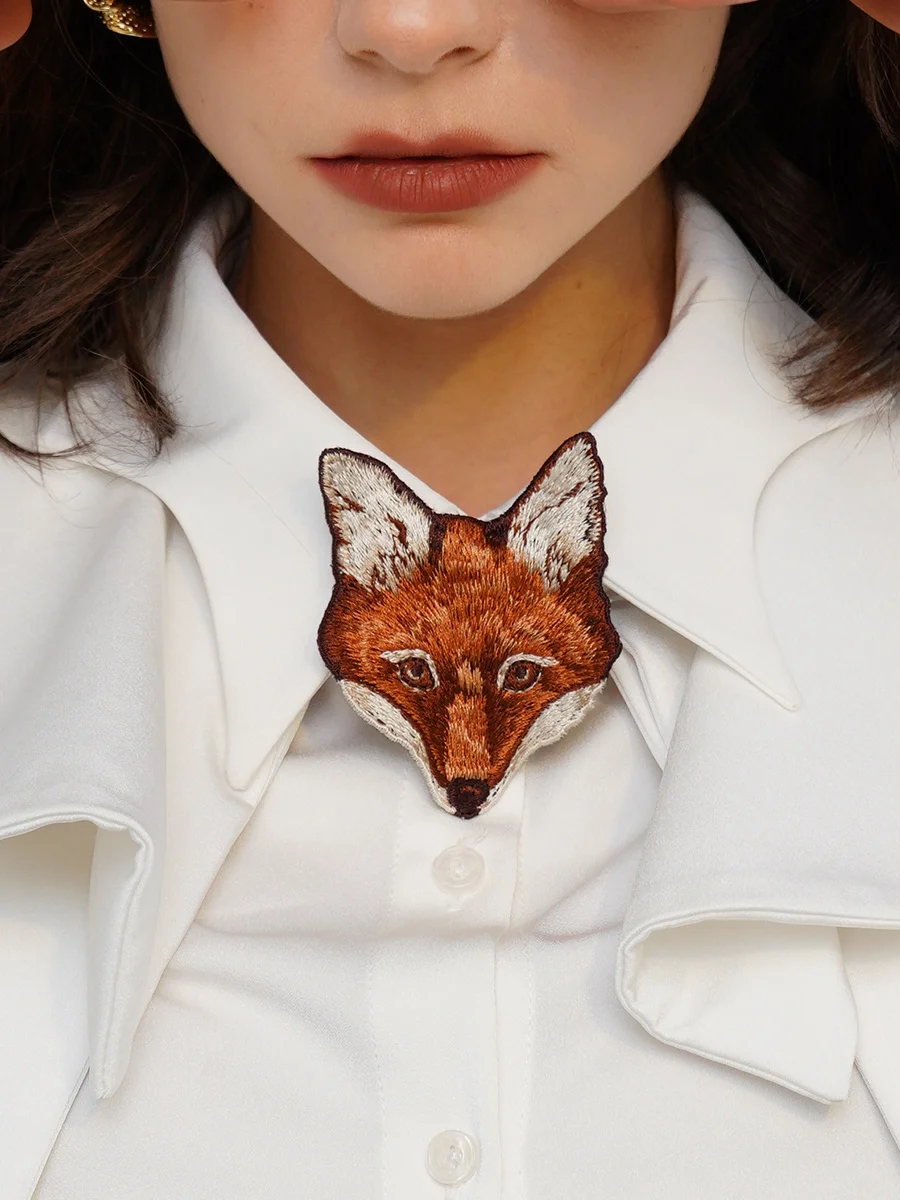 Dames Fun Fox Bow Tie, Prachtige borduurwerkaccessoires