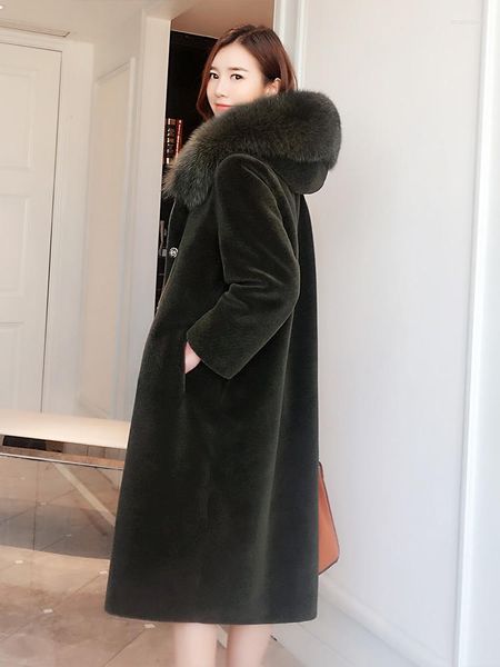 Fourrure pour femmes 2022 grand manteau cisaillé de mouton épaissi laine à capuche pour cheveux moyens et longs pour femmes