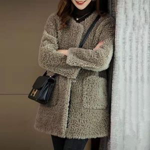 Manteau en fausse fourrure de mouton pour femme, vêtement d'hiver en fausse fourrure de mouton, mi-long, en agneau, de luxe, élégant, 2022